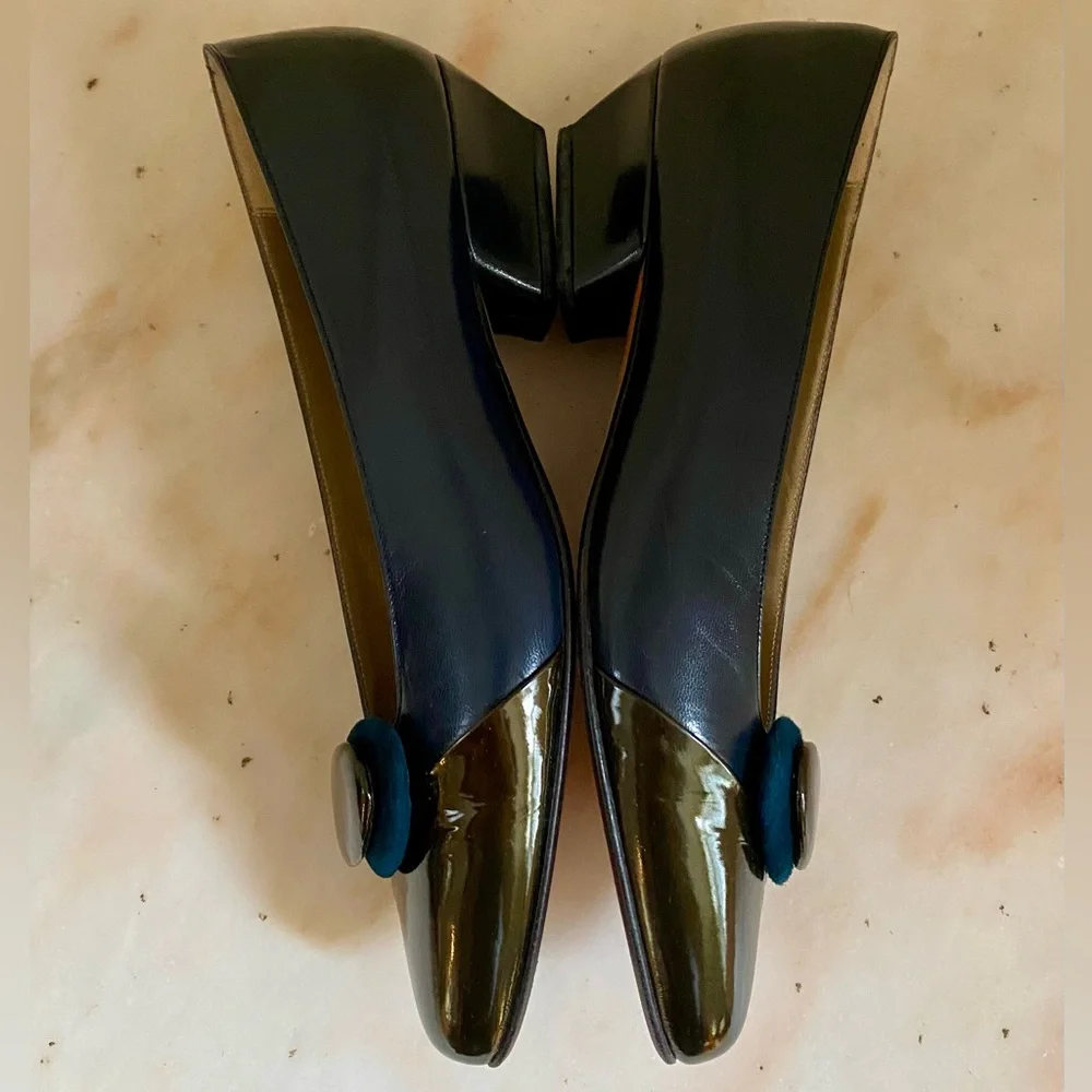 Bally Vintage Navy and Brown Leather Pumps Size 5 1/2 Made in Italy - Picture 4 of 7